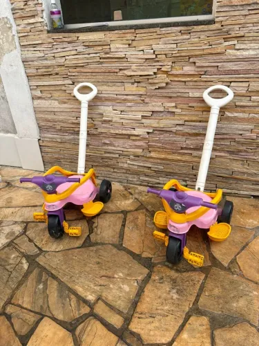 Triciclo Infantil Rosa e Roxo