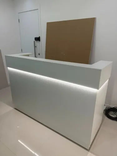 MOVEIS ESCRITÓRIO BALÇÃO DE RECEPÇÃO