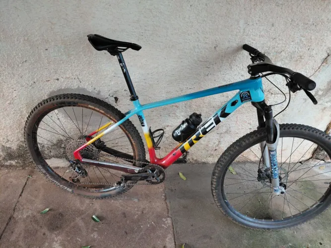 BICICLETA À VENDA - EXCELENTE OPORTUNIDADE!