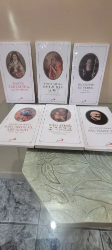 Devocionas de vários santos. Consulte Títulos!!