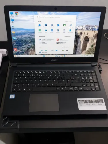 Notebook acer i3-6006U, 12GB DDR4, SSD 120GB