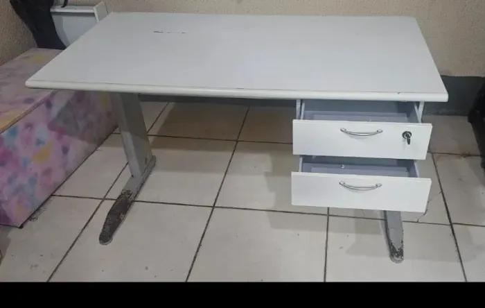 MESA DE ESTUDO