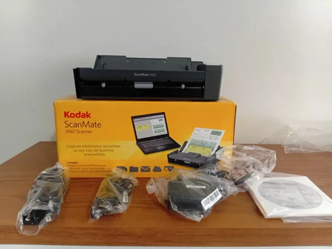 Scanner de mesa Kodak (Novo, na caixa)