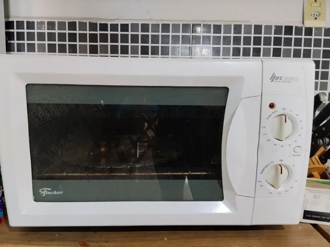Forno elétrico Fischer Hot Grill de 44 Litros