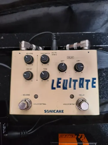 Pedal levitate delay+Reverb
