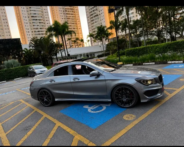 Mercedes-Benz CLA-250 Sport 4matic 2.0 16V 211cv Aut. 2015