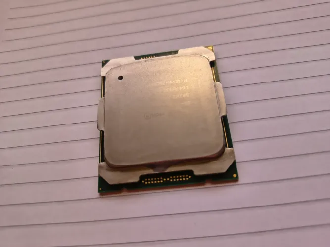 Xeon E5 2690 V4