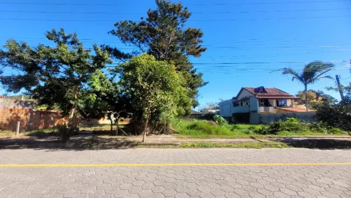 Terreno com 450m² Viabilidade para Prédio