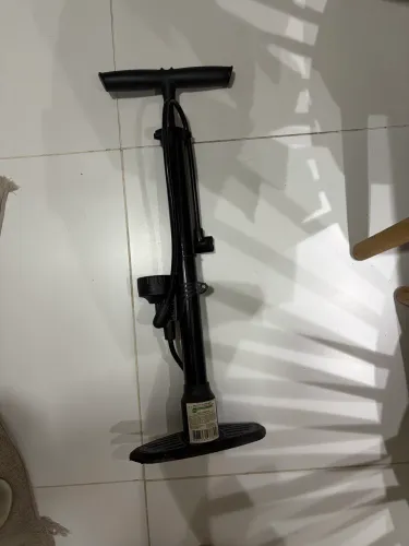 Bomba ar de bicicleta com manômetro- Atrio 