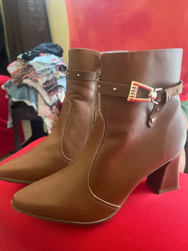 VENDO BOTA CANO CURTO FEMININA MISSISSIPI