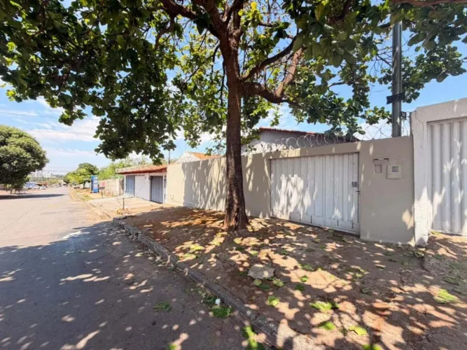 Casa - Rua Purus - Jardim Maria Inez