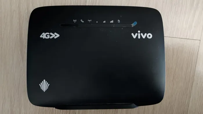 Modem Roteador 3G 4G Blu-Castle BC-4GMCPGa Vivo Box com Wi-Fi e 2 Antenas + Intelbras TC20