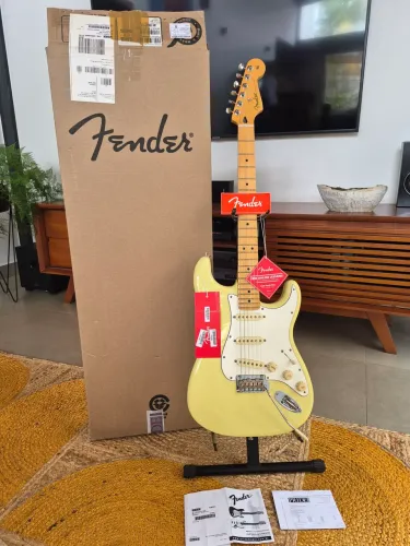 Fender Stratocaster Player II - Muito Nova