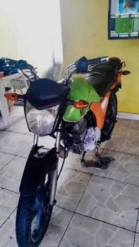 Vendo FAN 125 ANO 2015.