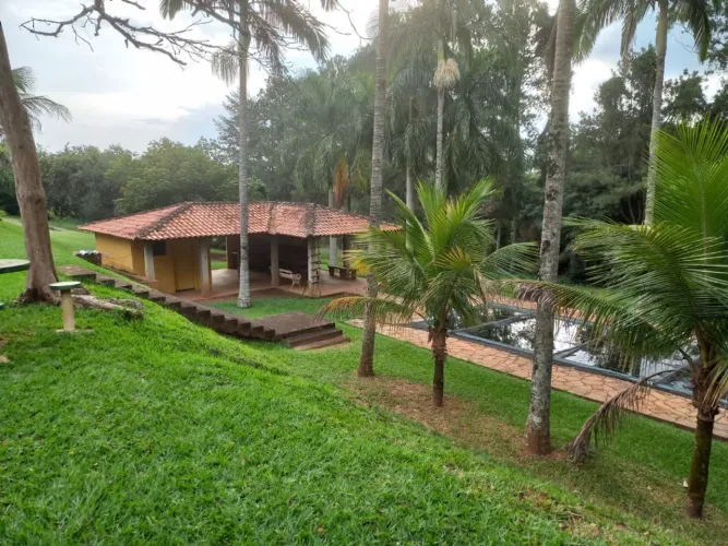 Sítio à venda em Limeira - SP.