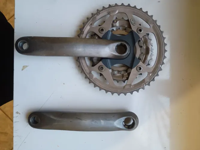 Pedivela Shimano Deore LX octalink Hollowtech FC-M571