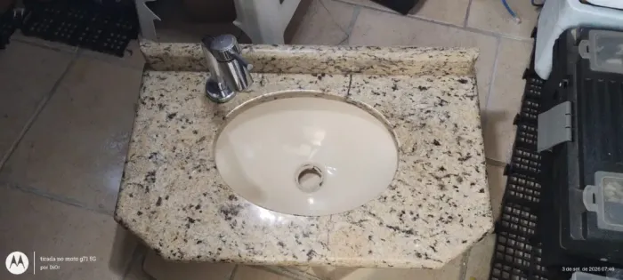 Tampo em granito com cuba fixa (oportunidade)