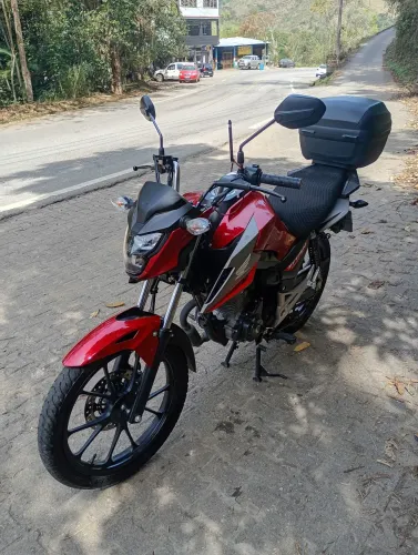 Vendo CG Titan 160, pouco rodada