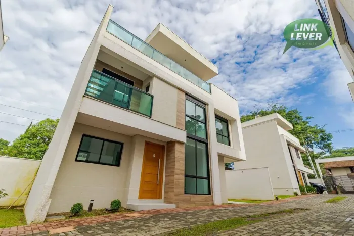 Sobrado com 3 dormitórios à venda, 164 m² por R$ 990.000,00 - Bom Retiro - Curitiba/PR