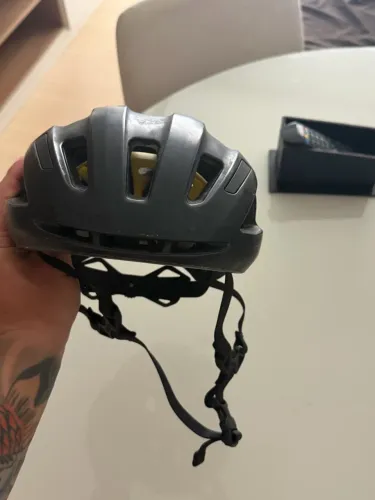 Capacete specialized