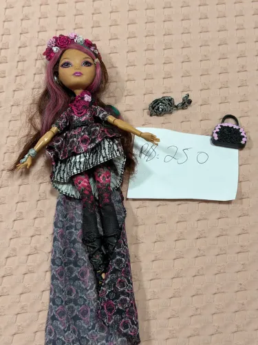 Ever After High - Briar Bea