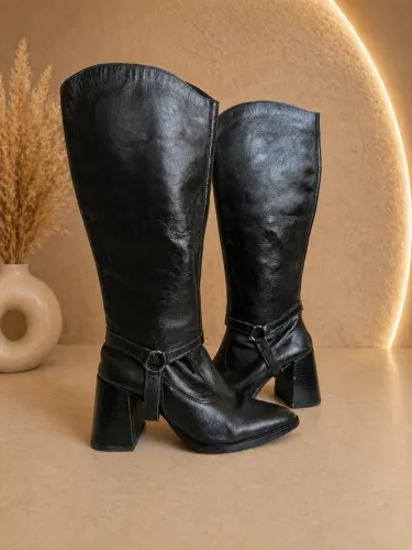 Aluguel de botas. Valores variados!