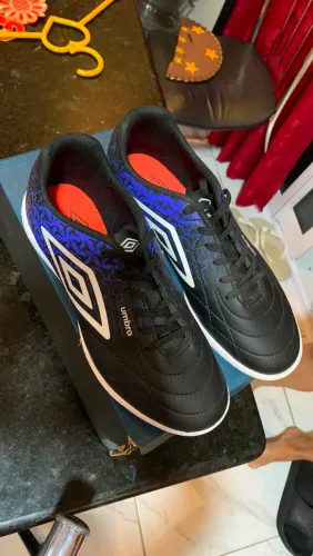 Chuteira Umbro Futsal ? N°40