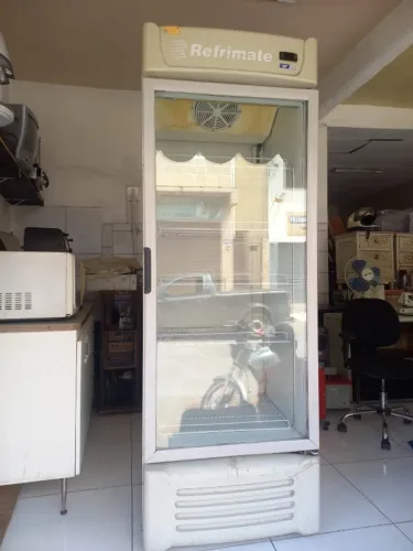 GELADEIRA COMERCIAL 600L - REFRIMATE
