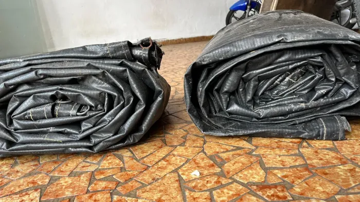 Lona de caminhoneiro + cordas
