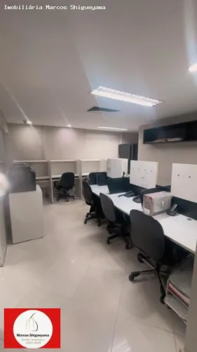 Salão Comercial para Venda em Salvador, Comércio, 2 banheiros, 2 vagas