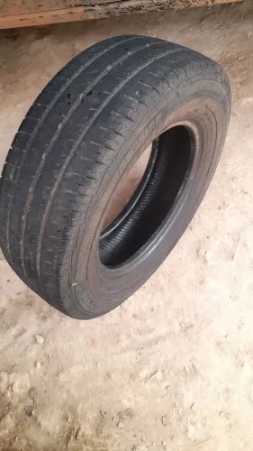Pneu 205/70 R15
