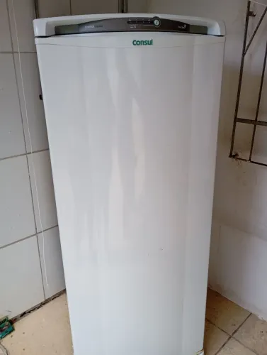 Vende um Geladeira