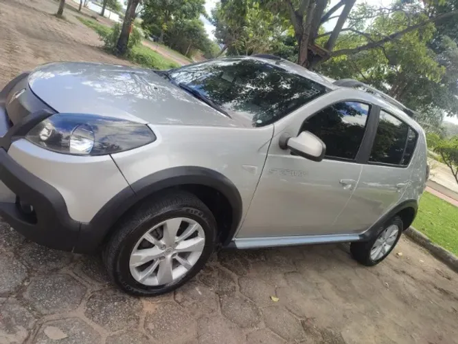 Renault Sandero Stepway Hi-power 1.6 8V 5P 2013