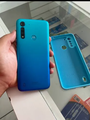 Moto G8 Power Lite