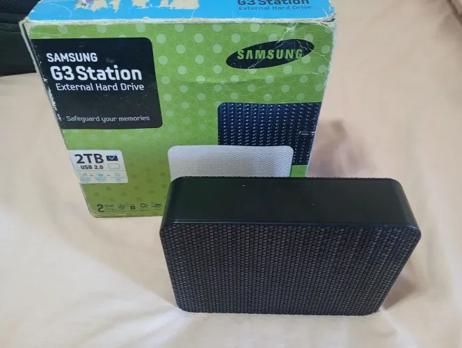 Disco Rígido Externo de 2 TB (Novo)
