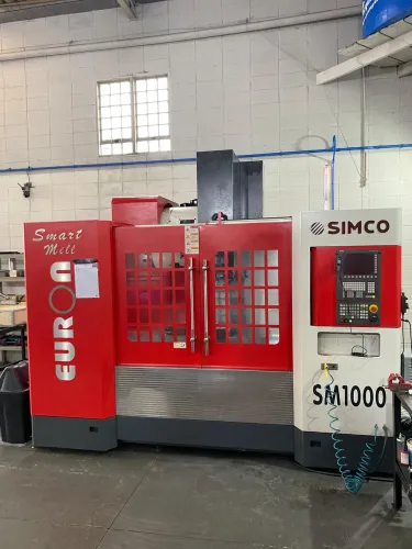 Centro de usinagem Euro SM1000