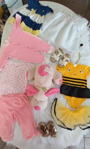 Lote menina 52 peças veste 2 meses a 8 meses