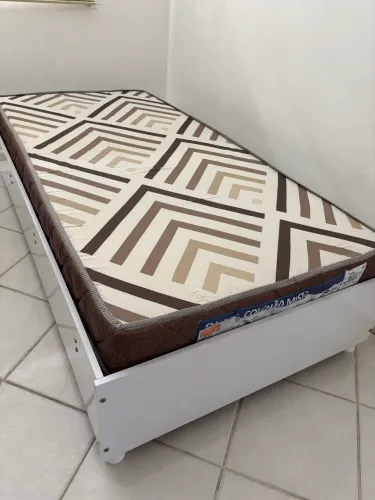 Cama solteiro