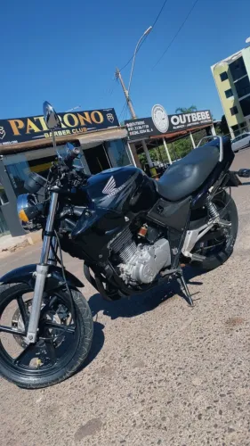 CB 500 impecável