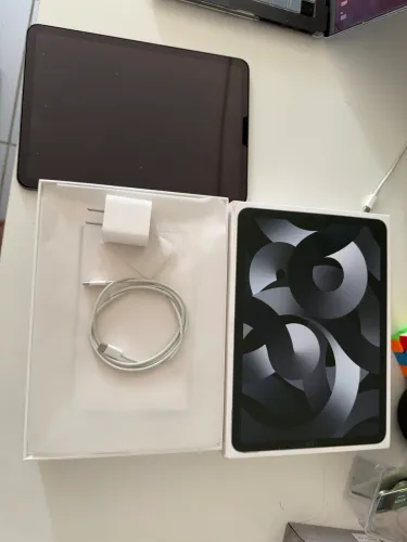 iPad Air 5 m1 - 64gb 