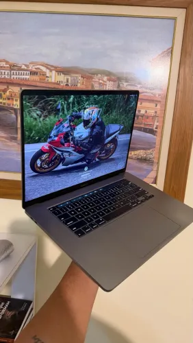 MacBook Pro 2019 i7 16 de Ram