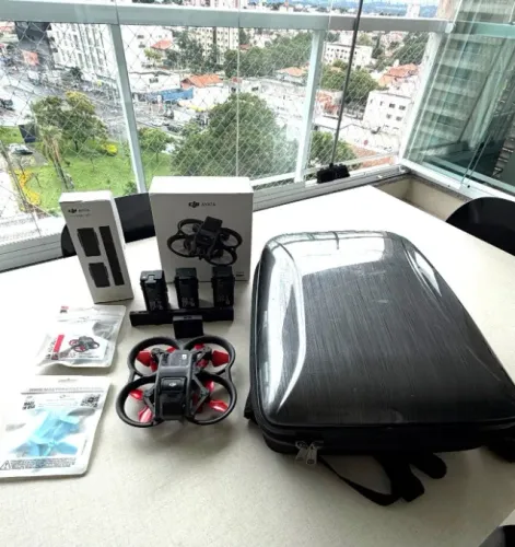 DJI Avata 1 - 3 Baterias + Mochila (Sem Goggles e Radio Controle)