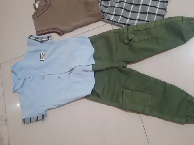 ? 5 Kits de Roupa Masculina Infantil - R$ 50