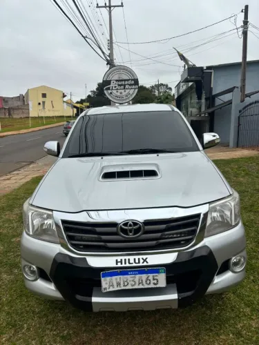Toyota Hilux CD SRV D4-d 4X4 3.0 TDI Diesel AUT 2013