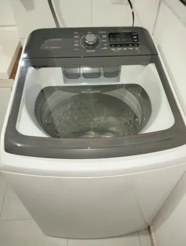 Máquina de Lavar 18kg Electrolux Premium Care (LEI18)