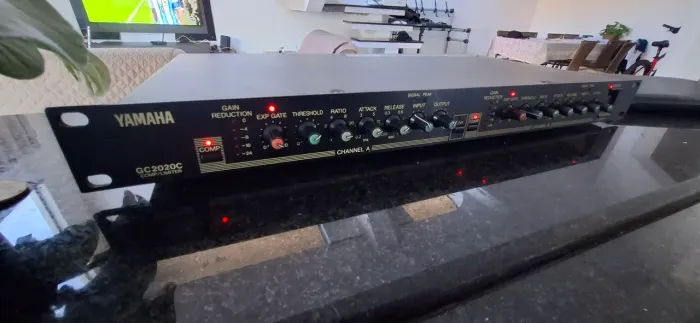 Compressor limiter yamaha GC2020C