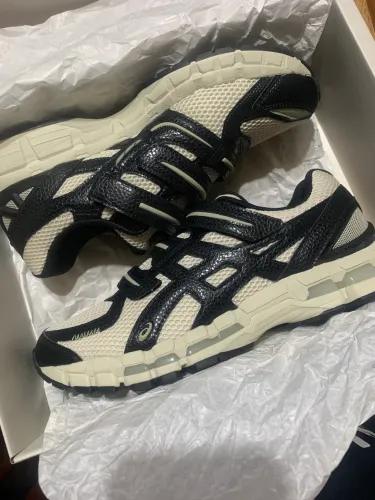 Tênis Asics x Hal Studios 
