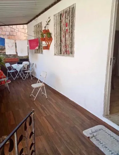 AM vende-se casa em Maruípe 