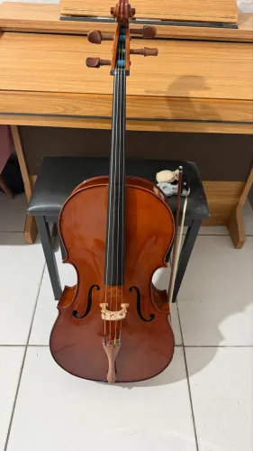 Violoncelo Eagle 3/4 CE 200