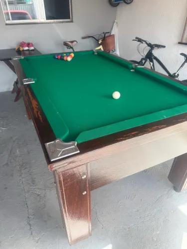 Vendo Mesa de Sinuca em excelente estado